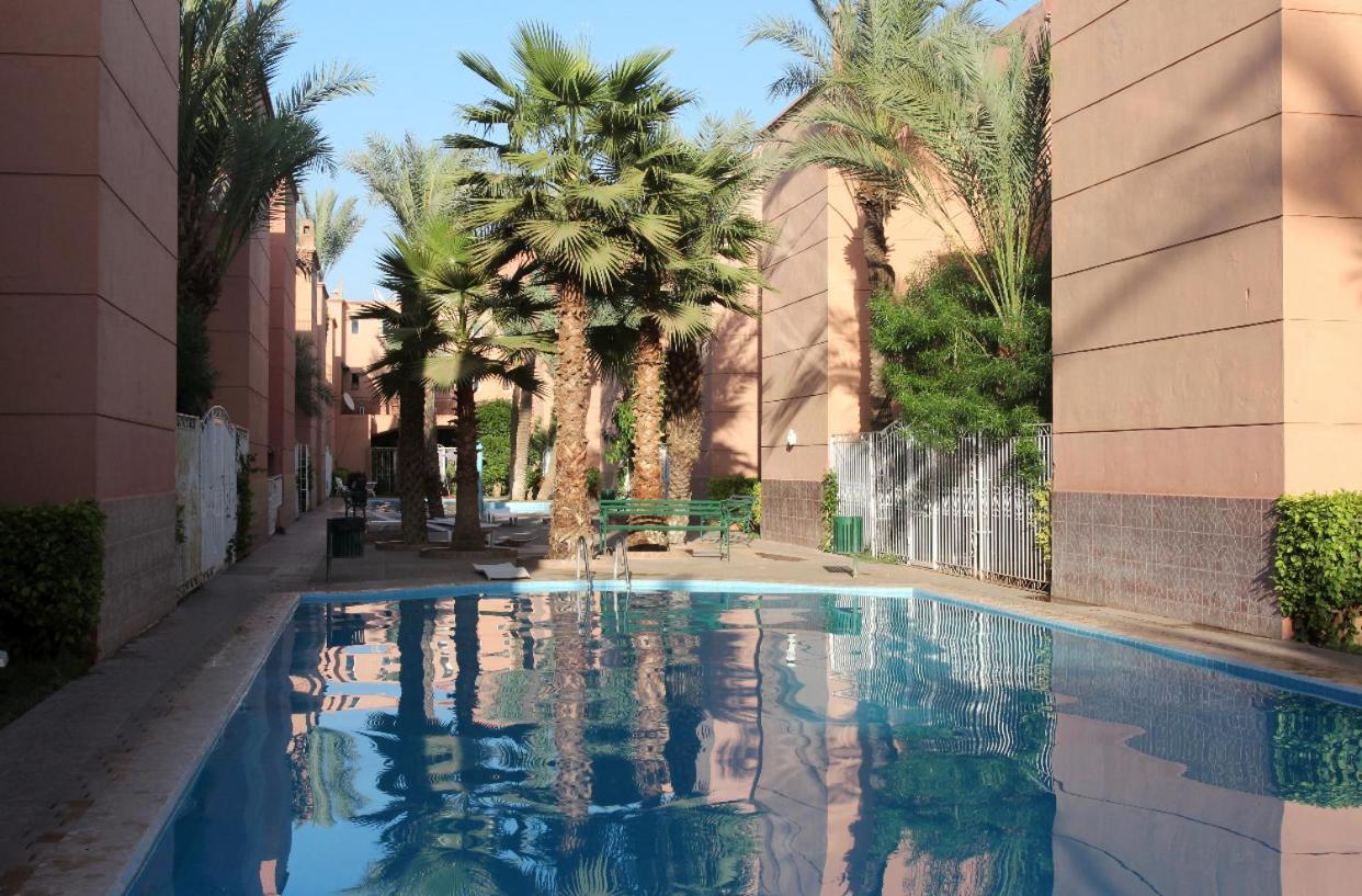 Maison Riad Traditionnel Idealement Situe A Marrakech Marakeş Dış mekan fotoğraf