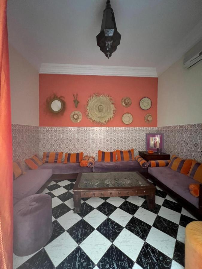 Maison Riad Traditionnel Idealement Situe A Marrakech Marakeş Dış mekan fotoğraf