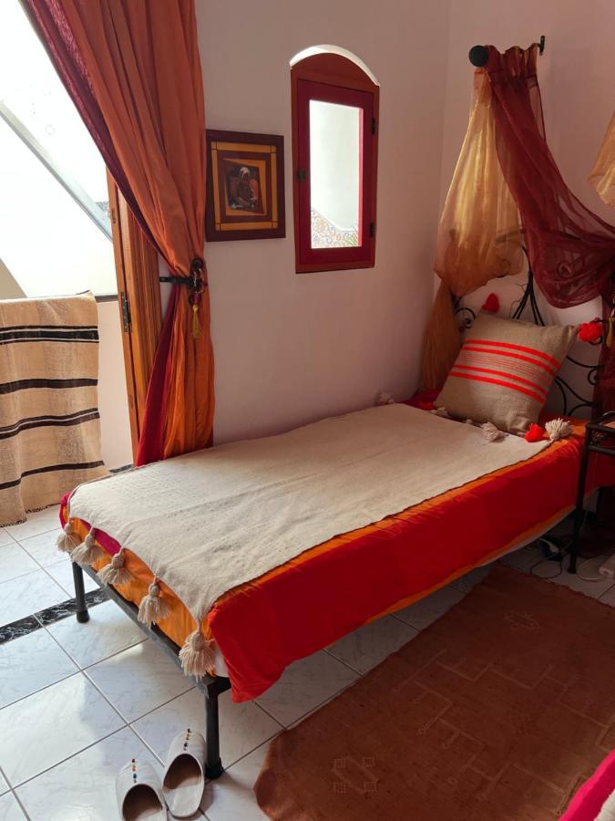 Maison Riad Traditionnel Idealement Situe A Marrakech Marakeş Dış mekan fotoğraf