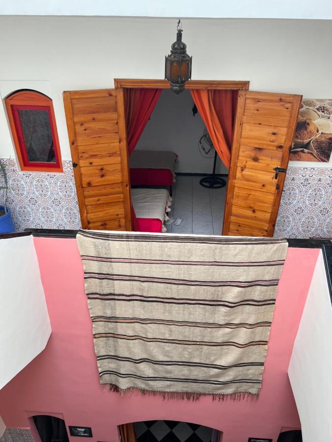 Maison Riad Traditionnel Idealement Situe A Marrakech Marakeş Dış mekan fotoğraf